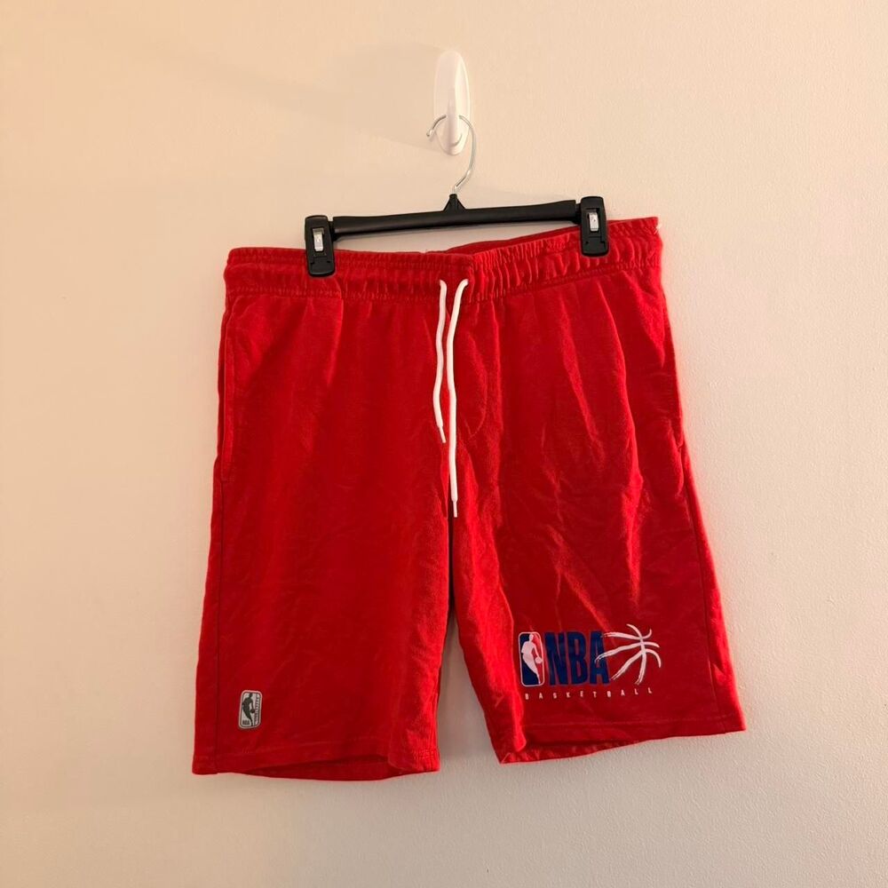 Vintage Retro NBA red basketball shorts Size L